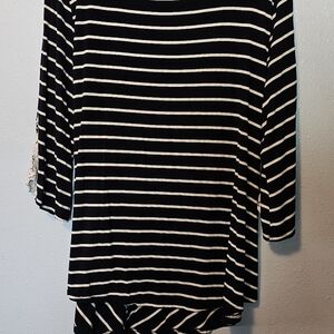 Navy blue and white blouse